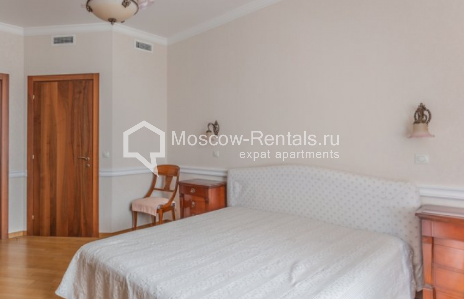 Photo #12 4-room (3 BR) apartment for <a href="http://moscow-rentals.ru/en/articles/long-term-rent" target="_blank">a long-term</a> rent
 in Russia, Moscow, Pogorelskyi lane, 6