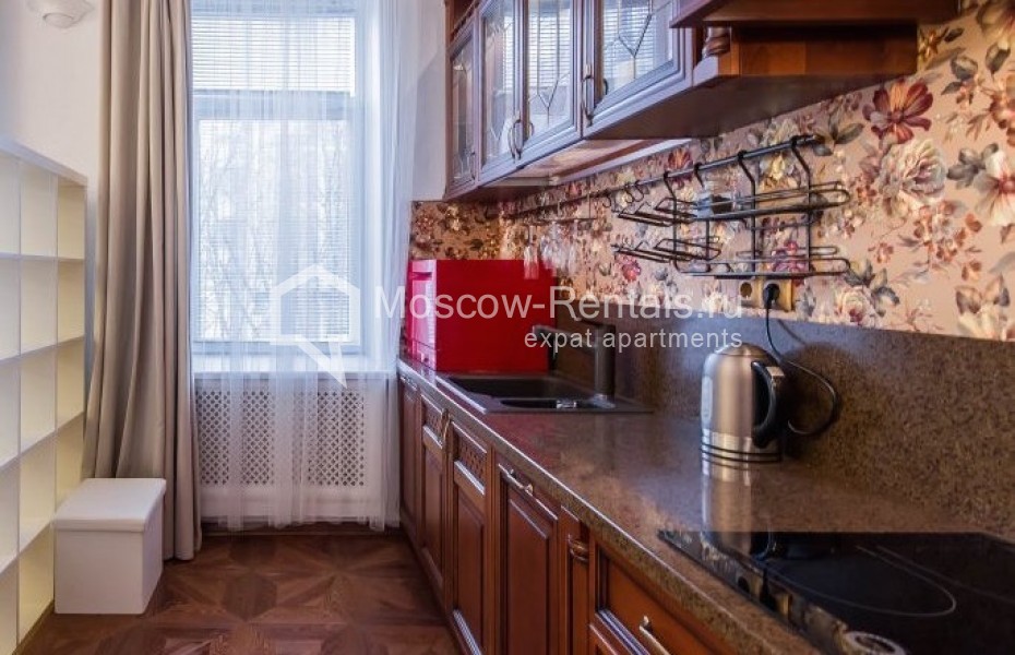 Photo #9 2-room (1 BR) apartment for <a href="http://moscow-rentals.ru/en/articles/long-term-rent" target="_blank">a long-term</a> rent
 in Russia, Moscow, Filippovskyi lane, 16