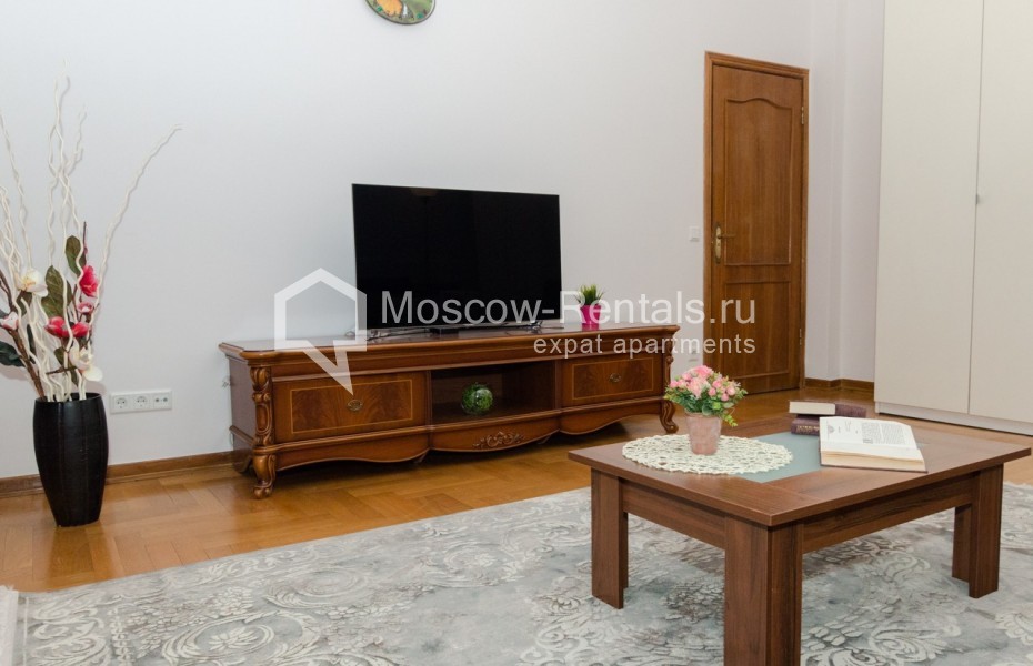 Photo #5 3-room (2 BR) apartment for <a href="http://moscow-rentals.ru/en/articles/long-term-rent" target="_blank">a long-term</a> rent
 in Russia, Moscow, Tverskaya str, 6С1