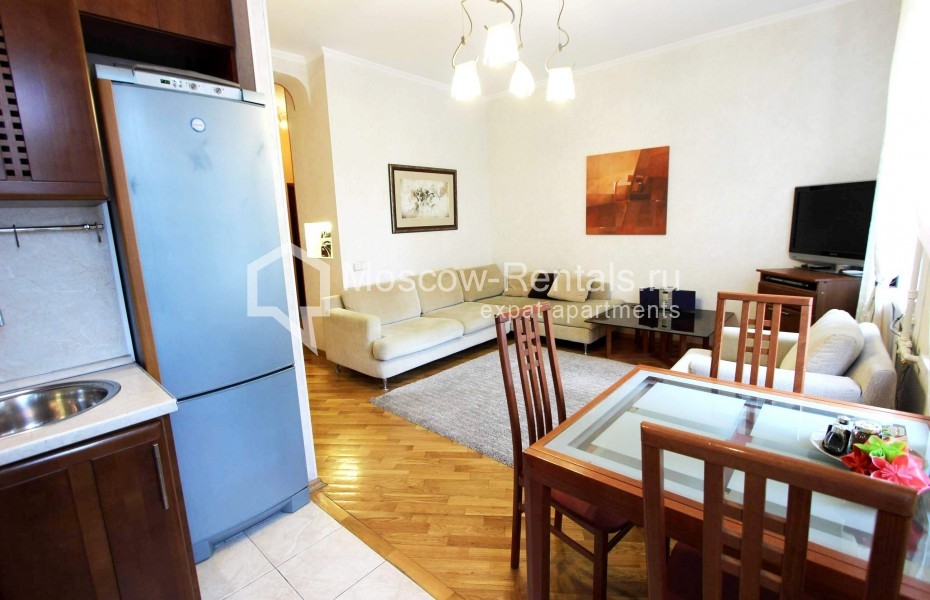 Photo #2 4-room (3 BR) apartment for <a href="http://moscow-rentals.ru/en/articles/long-term-rent" target="_blank">a long-term</a> rent
 in Russia, Moscow, Oruzheinyi lane, 13С2