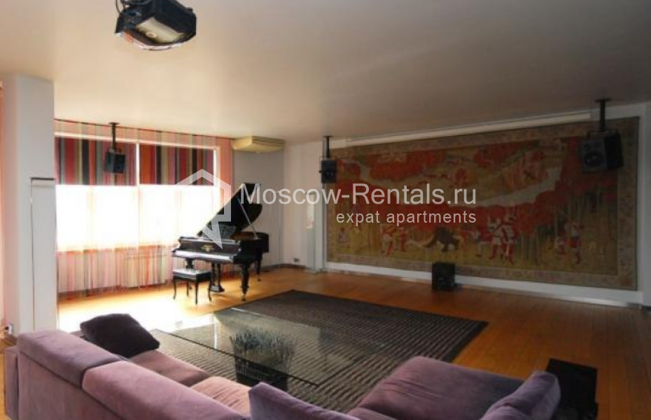 Photo #2 4-room (3 BR) apartment for <a href="http://moscow-rentals.ru/en/articles/long-term-rent" target="_blank">a long-term</a> rent
 in Russia, Moscow, Leningradskyi prosp, 52