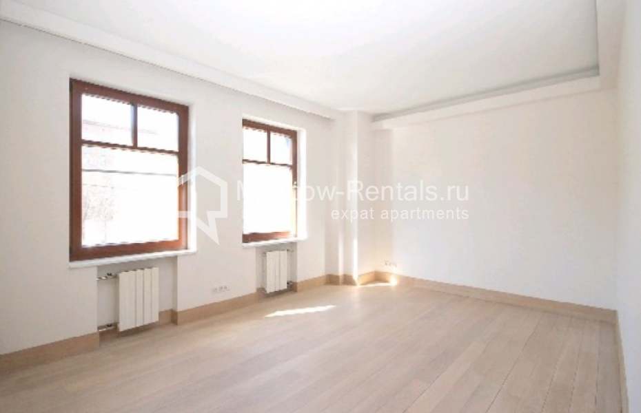Photo #16 5-room (4 BR) apartment for <a href="http://moscow-rentals.ru/en/articles/long-term-rent" target="_blank">a long-term</a> rent
 in Russia, Moscow, 2nd Frunzenskaya str, 12