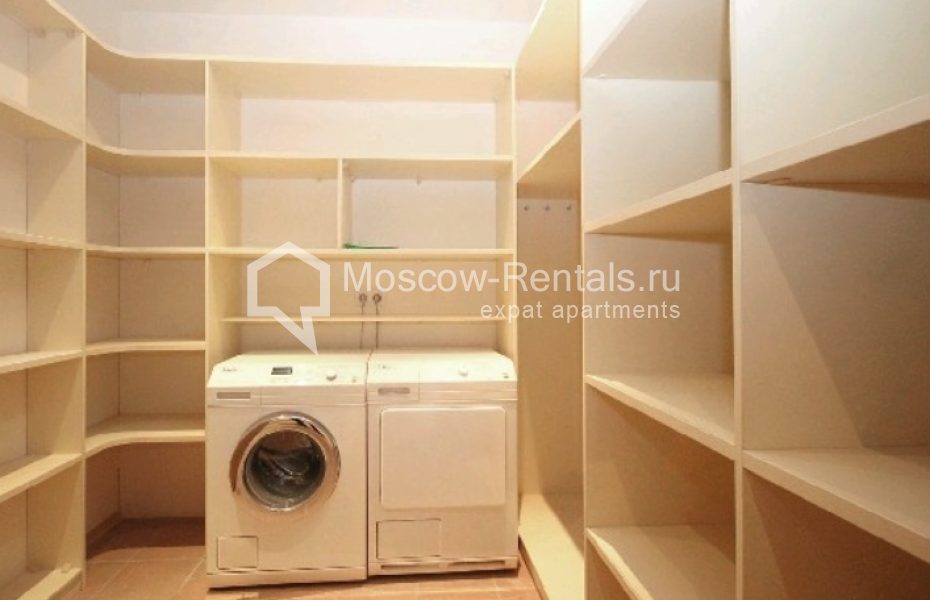 Photo #19 5-room (4 BR) apartment for <a href="http://moscow-rentals.ru/en/articles/long-term-rent" target="_blank">a long-term</a> rent
 in Russia, Moscow, 2nd Frunzenskaya str, 12