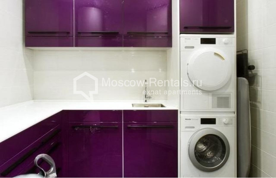 Photo #17 3-room (2 BR) apartment for <a href="http://moscow-rentals.ru/en/articles/long-term-rent" target="_blank">a long-term</a> rent
 in Russia, Moscow, Bolshaya Sadovaya str, 5к1