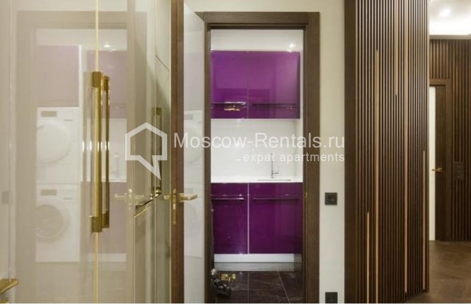 Photo #18 3-room (2 BR) apartment for <a href="http://moscow-rentals.ru/en/articles/long-term-rent" target="_blank">a long-term</a> rent
 in Russia, Moscow, Bolshaya Sadovaya str, 5к1