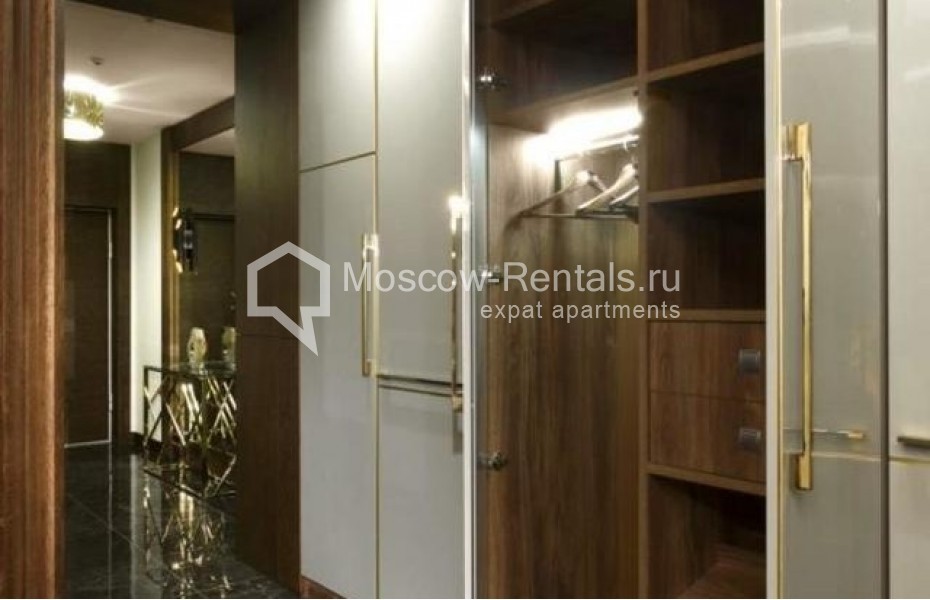 Photo #19 3-room (2 BR) apartment for <a href="http://moscow-rentals.ru/en/articles/long-term-rent" target="_blank">a long-term</a> rent
 in Russia, Moscow, Bolshaya Sadovaya str, 5к1