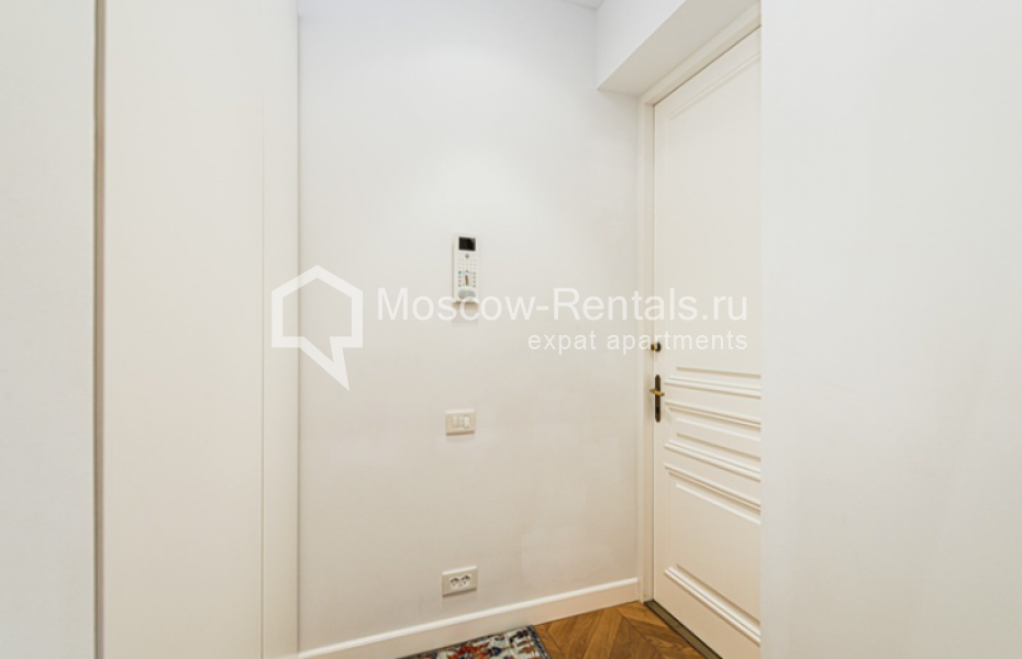 Photo #10 2-room (1 BR) apartment for <a href="http://moscow-rentals.ru/en/articles/long-term-rent" target="_blank">a long-term</a> rent
 in Russia, Moscow, Nikolskaya str, 10/2С2б