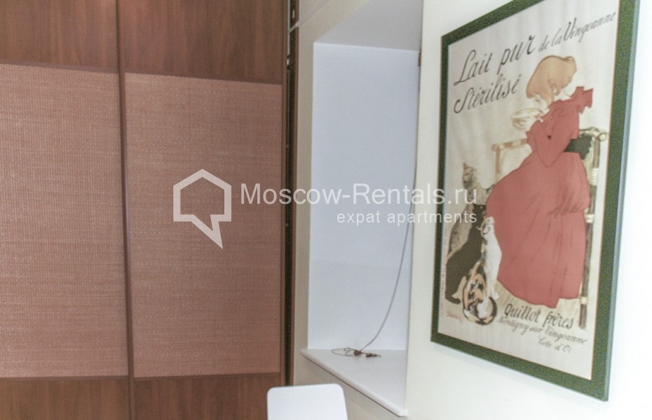 Photo #3 4-room (3 BR) apartment for <a href="http://moscow-rentals.ru/en/articles/long-term-rent" target="_blank">a long-term</a> rent
 in Russia, Moscow, Malyi Nikolopeskovskyi lane, 6