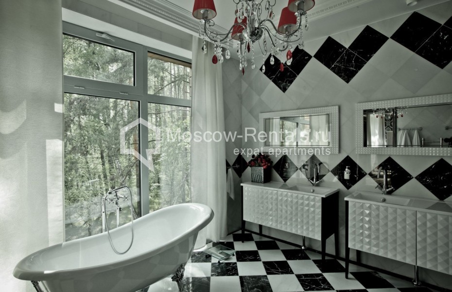 Photo #20 House for <a href="http://moscow-rentals.ru/en/articles/long-term-rent" target="_blank">a long-term</a> rent
 in Russia, Moscow, Gorki-2, Rublevo, Uspenskoe highway