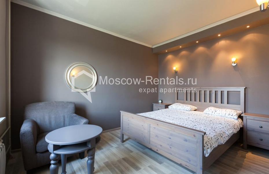 Photo #9 2-room (1 BR) apartment for <a href="http://moscow-rentals.ru/en/articles/long-term-rent" target="_blank">a long-term</a> rent
 in Russia, Moscow, Rostovskaya emb, 1