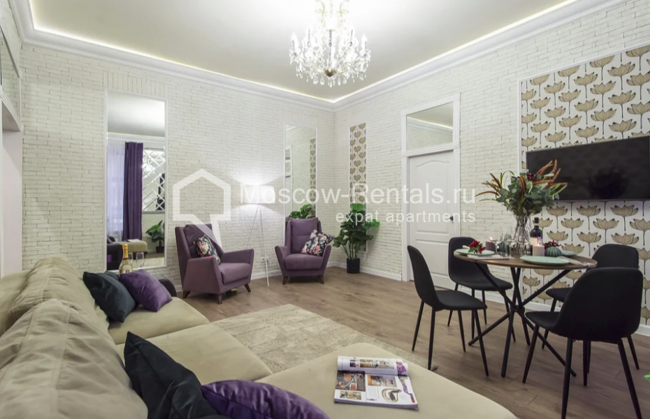 Photo #5 2-room (1 BR) apartment for <a href="http://moscow-rentals.ru/en/articles/long-term-rent" target="_blank">a long-term</a> rent
 in Russia, Moscow, Arbat str, 31