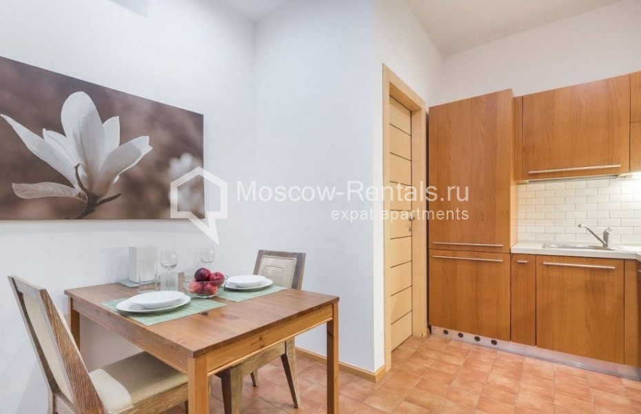 Photo #11 2-room (1 BR) apartment for <a href="http://moscow-rentals.ru/en/articles/long-term-rent" target="_blank">a long-term</a> rent
 in Russia, Moscow, Blagoveshenskyi lane, 5