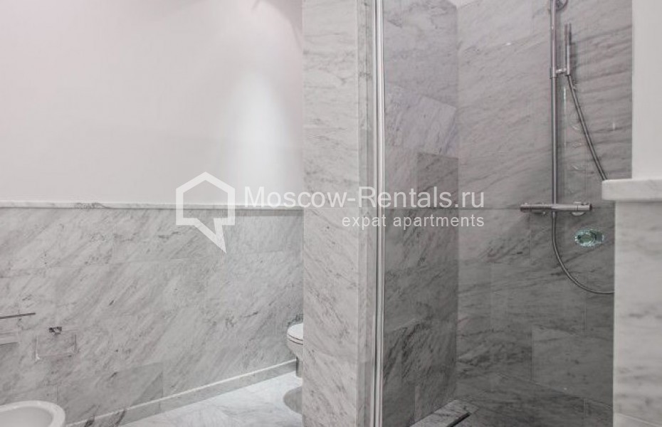 Photo #17 3-room (2 BR) apartment for <a href="http://moscow-rentals.ru/en/articles/long-term-rent" target="_blank">a long-term</a> rent
 in Russia, Moscow, Khilkov lane, 1