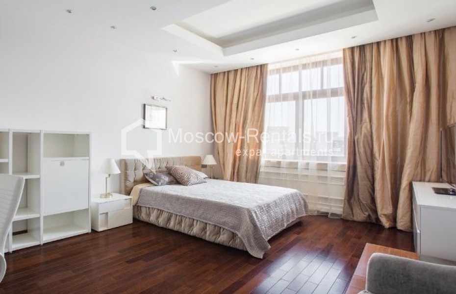Photo #10 3-room (2 BR) apartment for <a href="http://moscow-rentals.ru/en/articles/long-term-rent" target="_blank">a long-term</a> rent
 in Russia, Moscow, Khilkov lane, 1