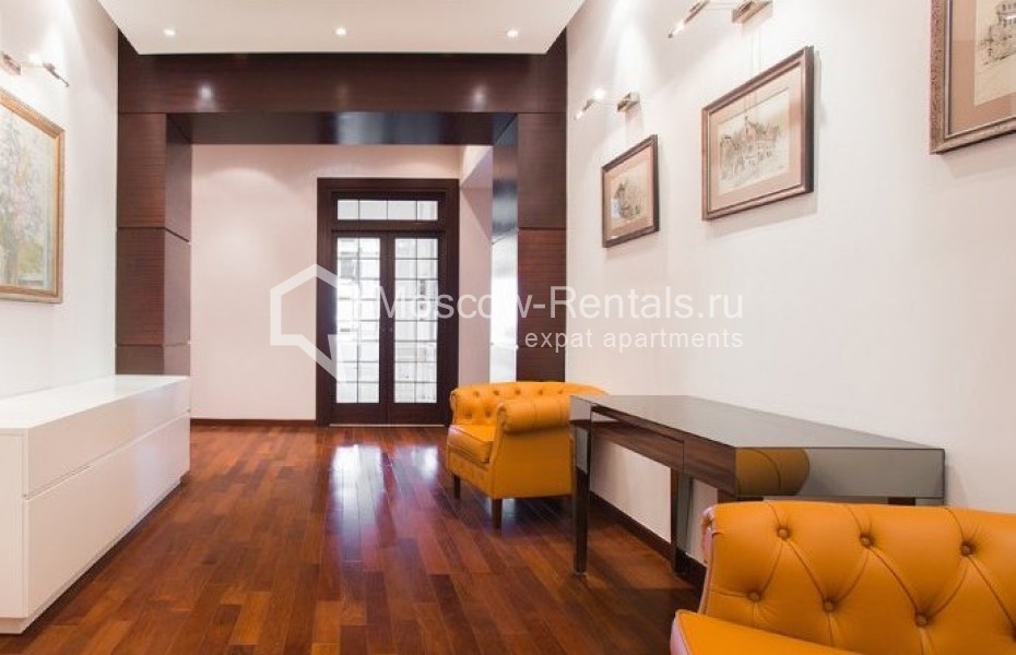 Photo #11 3-room (2 BR) apartment for <a href="http://moscow-rentals.ru/en/articles/long-term-rent" target="_blank">a long-term</a> rent
 in Russia, Moscow, Khilkov lane, 1
