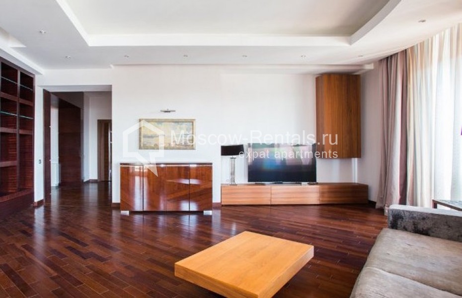 Photo #1 3-room (2 BR) apartment for <a href="http://moscow-rentals.ru/en/articles/long-term-rent" target="_blank">a long-term</a> rent
 in Russia, Moscow, Khilkov lane, 1