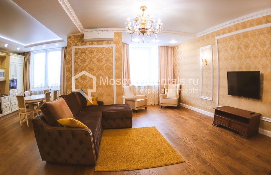 Photo #1 3-room (2 BR) apartment for <a href="http://moscow-rentals.ru/en/articles/long-term-rent" target="_blank">a long-term</a> rent
 in Russia, Moscow, Mosfilmovskaya str, 88к4с2