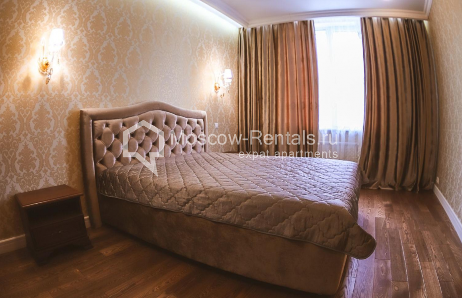 Photo #5 3-room (2 BR) apartment for <a href="http://moscow-rentals.ru/en/articles/long-term-rent" target="_blank">a long-term</a> rent
 in Russia, Moscow, Mosfilmovskaya str, 88к4с2