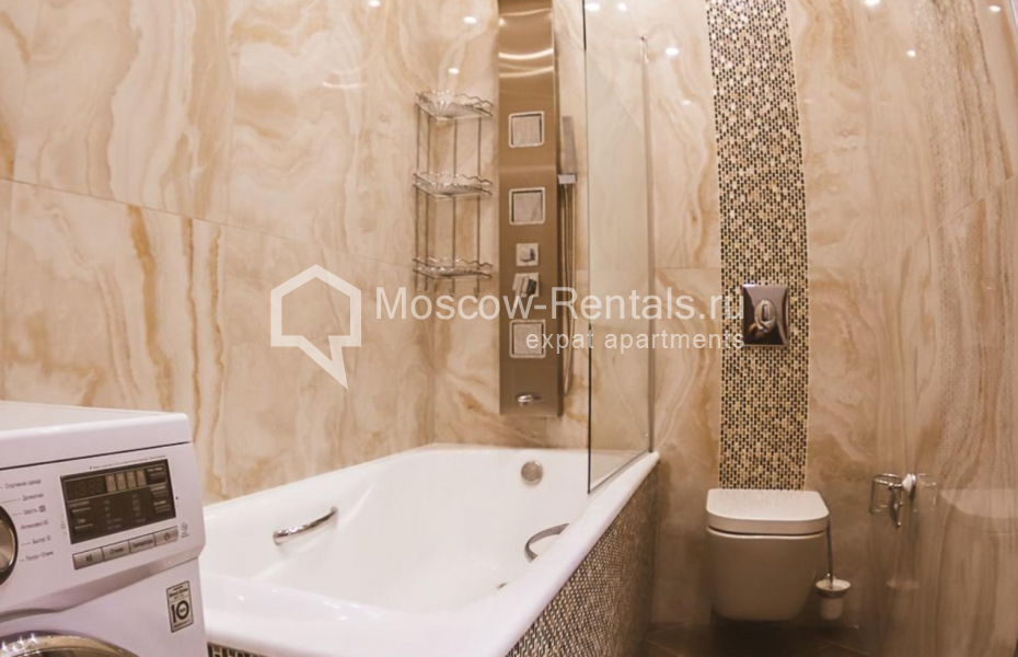 Photo #7 3-room (2 BR) apartment for <a href="http://moscow-rentals.ru/en/articles/long-term-rent" target="_blank">a long-term</a> rent
 in Russia, Moscow, Mosfilmovskaya str, 88к4с2