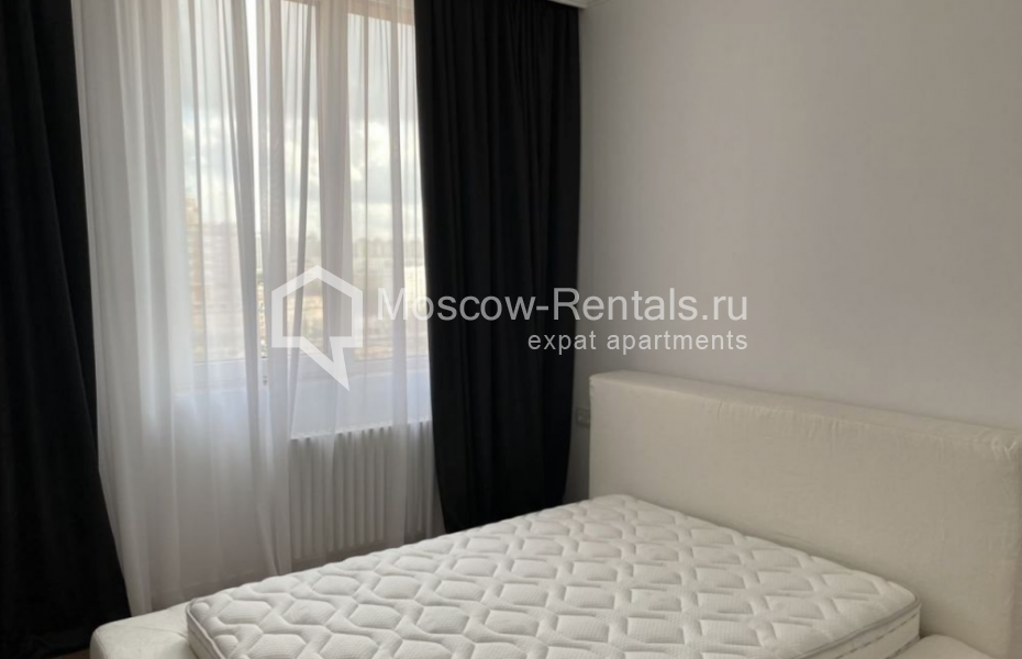 Photo #5 3-room (2 BR) apartment for <a href="http://moscow-rentals.ru/en/articles/long-term-rent" target="_blank">a long-term</a> rent
 in Russia, Moscow, Mosfilmovskaya str, 88к4с1