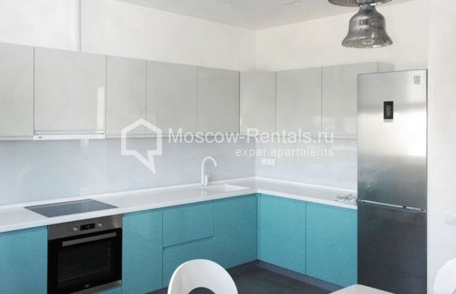 Photo #6 3-room (2 BR) apartment for <a href="http://moscow-rentals.ru/en/articles/long-term-rent" target="_blank">a long-term</a> rent
 in Russia, Moscow, Mosfilmovskaya str, 88к2с7