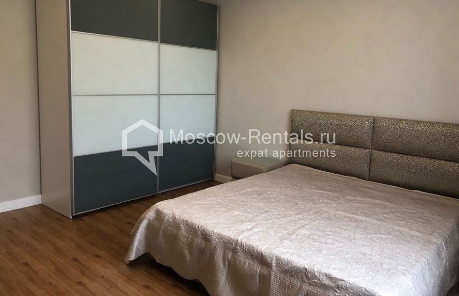 Photo #5 3-room (2 BR) apartment for <a href="http://moscow-rentals.ru/en/articles/long-term-rent" target="_blank">a long-term</a> rent
 in Russia, Moscow, Mosfilmovskaya str, 88к2с7