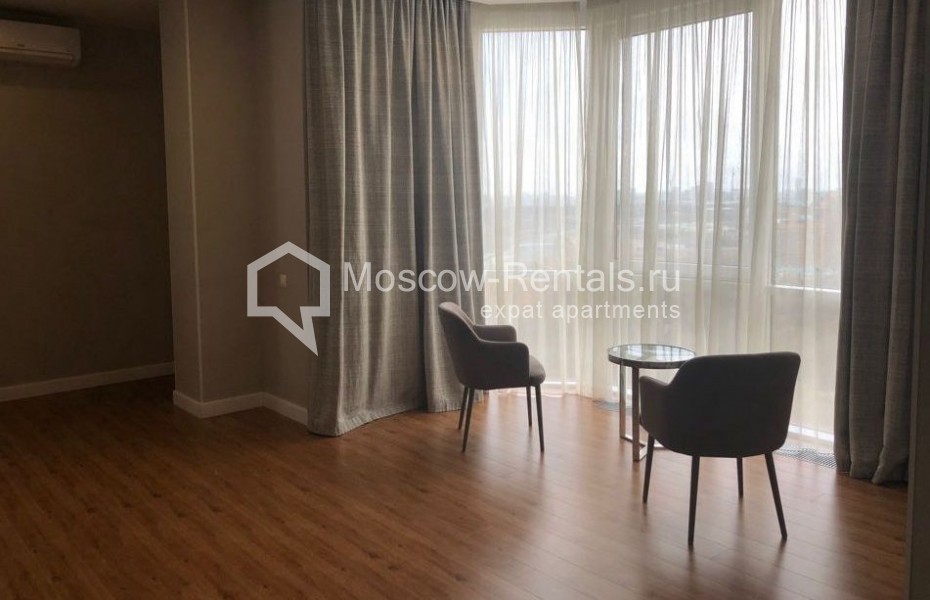 Photo #2 3-room (2 BR) apartment for <a href="http://moscow-rentals.ru/en/articles/long-term-rent" target="_blank">a long-term</a> rent
 in Russia, Moscow, Mosfilmovskaya str, 88к2с7