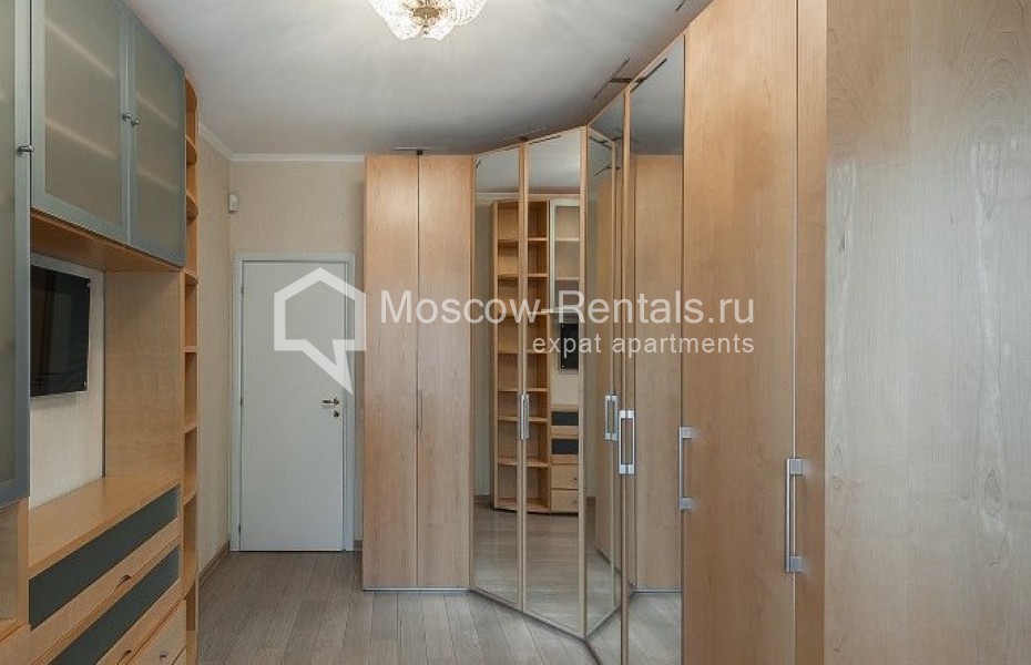 Photo #10 4-room (3 BR) apartment for <a href="http://moscow-rentals.ru/en/articles/long-term-rent" target="_blank">a long-term</a> rent
 in Russia, Moscow, Daev lane, 8