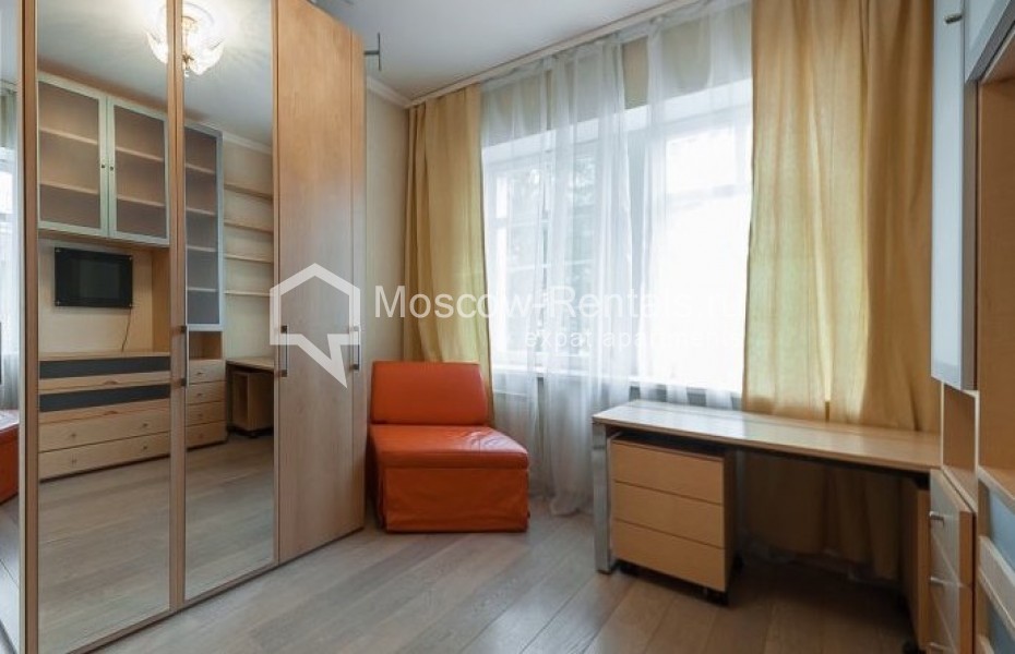 Photo #11 4-room (3 BR) apartment for <a href="http://moscow-rentals.ru/en/articles/long-term-rent" target="_blank">a long-term</a> rent
 in Russia, Moscow, Daev lane, 8