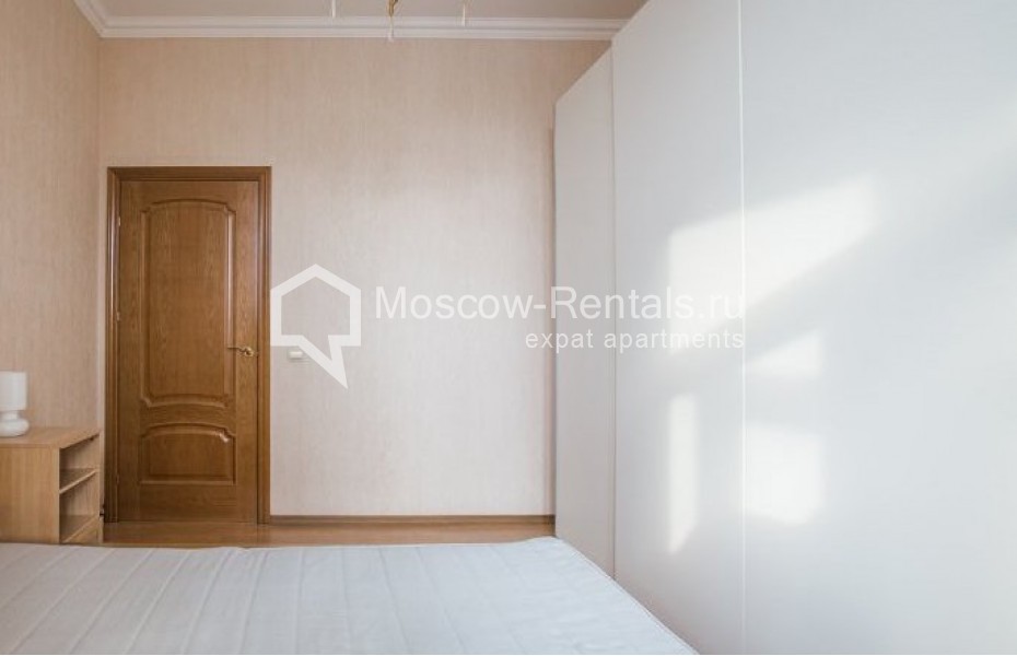 Photo #8 4-room (3 BR) apartment for <a href="http://moscow-rentals.ru/en/articles/long-term-rent" target="_blank">a long-term</a> rent
 in Russia, Moscow, New Arbat str, 23