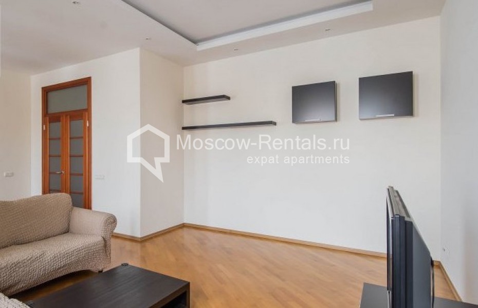 Photo #1 4-room (3 BR) apartment for <a href="http://moscow-rentals.ru/en/articles/long-term-rent" target="_blank">a long-term</a> rent
 in Russia, Moscow, Chayanova str, 10С1