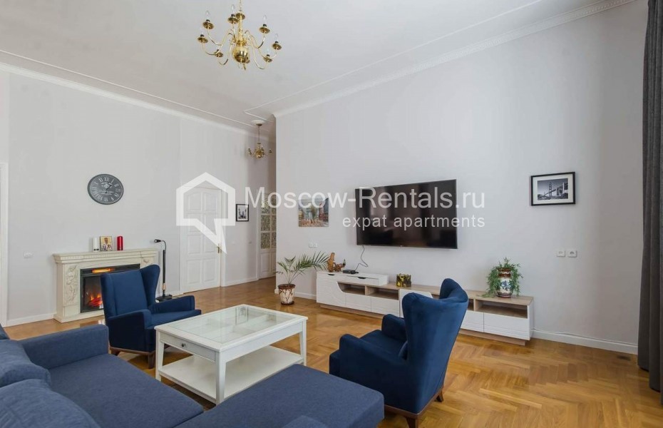 Photo #3 4-room (3 BR) apartment for <a href="http://moscow-rentals.ru/en/articles/long-term-rent" target="_blank">a long-term</a> rent
 in Russia, Moscow, Tverskaya str, 12/8