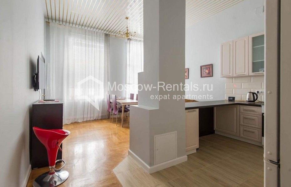 Photo #14 4-room (3 BR) apartment for <a href="http://moscow-rentals.ru/en/articles/long-term-rent" target="_blank">a long-term</a> rent
 in Russia, Moscow, Tverskaya str, 12/8