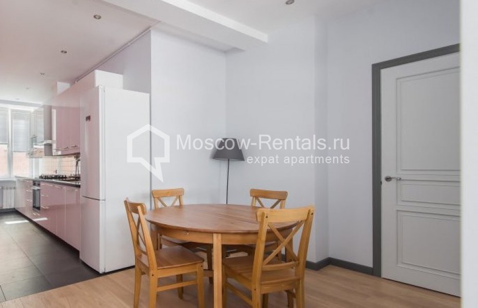 Photo #5 4-room (3 BR) apartment for <a href="http://moscow-rentals.ru/en/articles/long-term-rent" target="_blank">a long-term</a> rent
 in Russia, Moscow, Zvonarskyi lane, 5