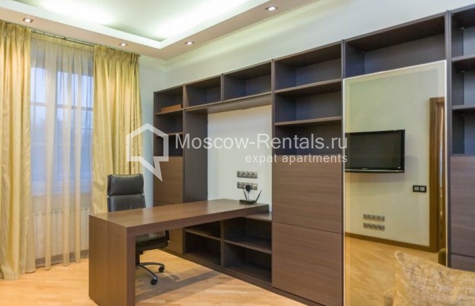 Photo #9 4-room (3 BR) apartment for <a href="http://moscow-rentals.ru/en/articles/long-term-rent" target="_blank">a long-term</a> rent
 in Russia, Moscow, Beregovaya str, 8К1