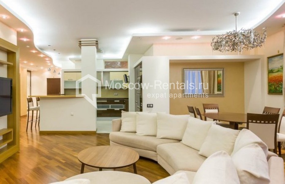 Photo #2 4-room (3 BR) apartment for <a href="http://moscow-rentals.ru/en/articles/long-term-rent" target="_blank">a long-term</a> rent
 in Russia, Moscow, Beregovaya str, 8К1
