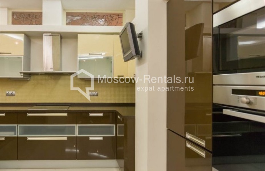 Photo #4 4-room (3 BR) apartment for <a href="http://moscow-rentals.ru/en/articles/long-term-rent" target="_blank">a long-term</a> rent
 in Russia, Moscow, Beregovaya str, 8К1