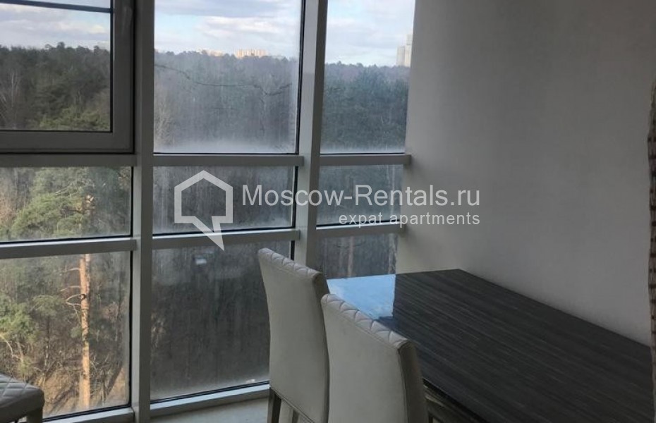 Photo #15 4-room (3 BR) apartment for <a href="http://moscow-rentals.ru/en/articles/long-term-rent" target="_blank">a long-term</a> rent
 in Russia, Moscow, Sosnovaya alleya, 1