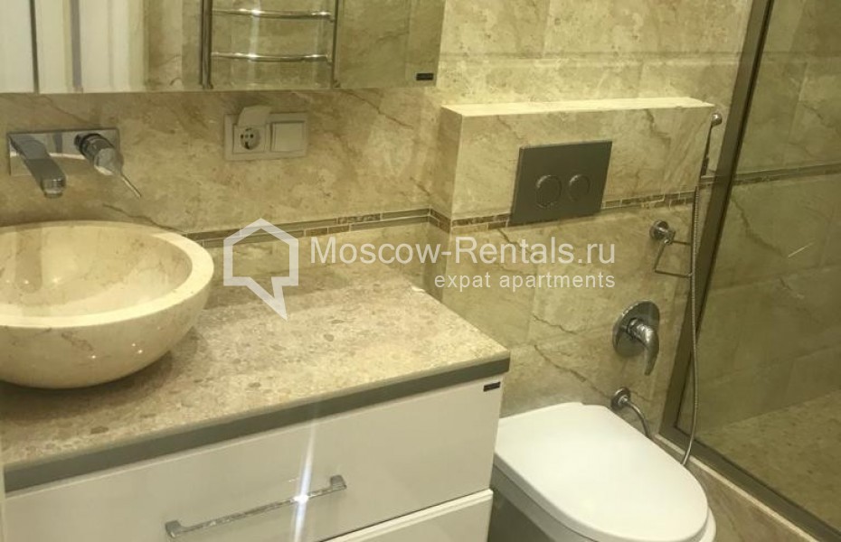 Photo #25 4-room (3 BR) apartment for <a href="http://moscow-rentals.ru/en/articles/long-term-rent" target="_blank">a long-term</a> rent
 in Russia, Moscow, Sosnovaya alleya, 1