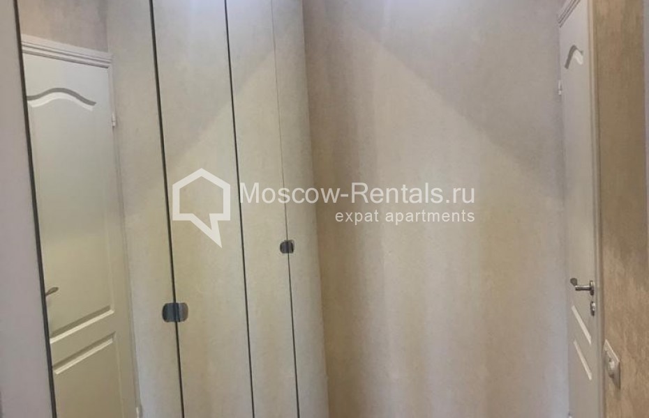 Photo #19 4-room (3 BR) apartment for <a href="http://moscow-rentals.ru/en/articles/long-term-rent" target="_blank">a long-term</a> rent
 in Russia, Moscow, Sosnovaya alleya, 1