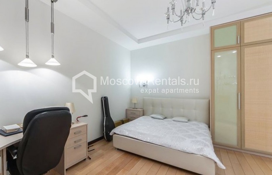 Photo #8 3-room (2 BR) apartment for <a href="http://moscow-rentals.ru/en/articles/long-term-rent" target="_blank">a long-term</a> rent
 in Russia, Moscow, Shabolovka str, 10к1