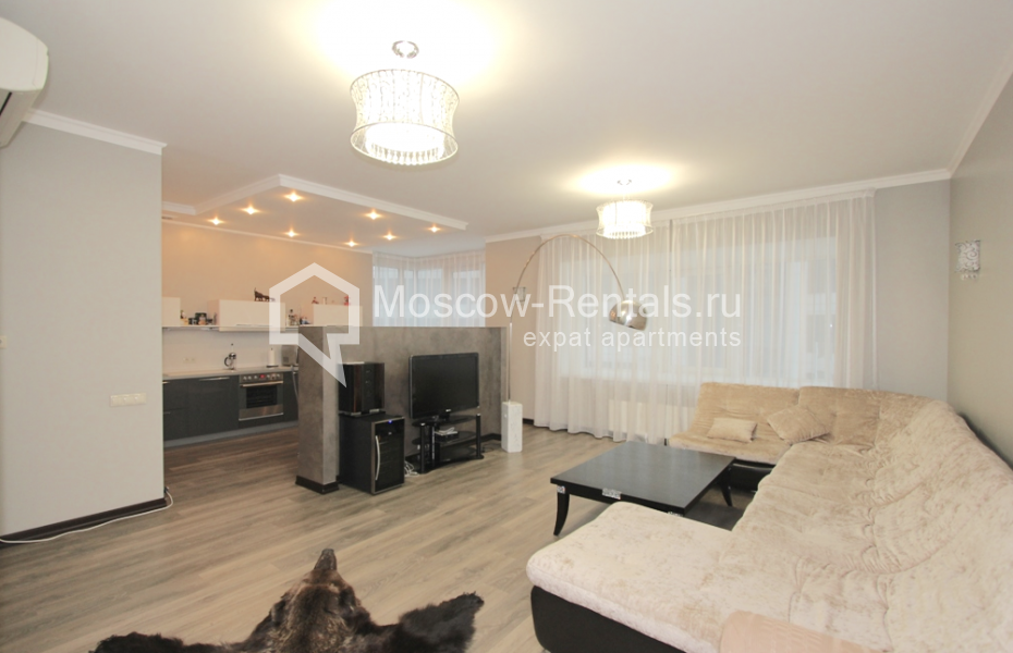 Photo #1 3-room (2 BR) apartment for <a href="http://moscow-rentals.ru/en/articles/long-term-rent" target="_blank">a long-term</a> rent
 in Russia, Moscow, Ozerkovskaya emb, 26