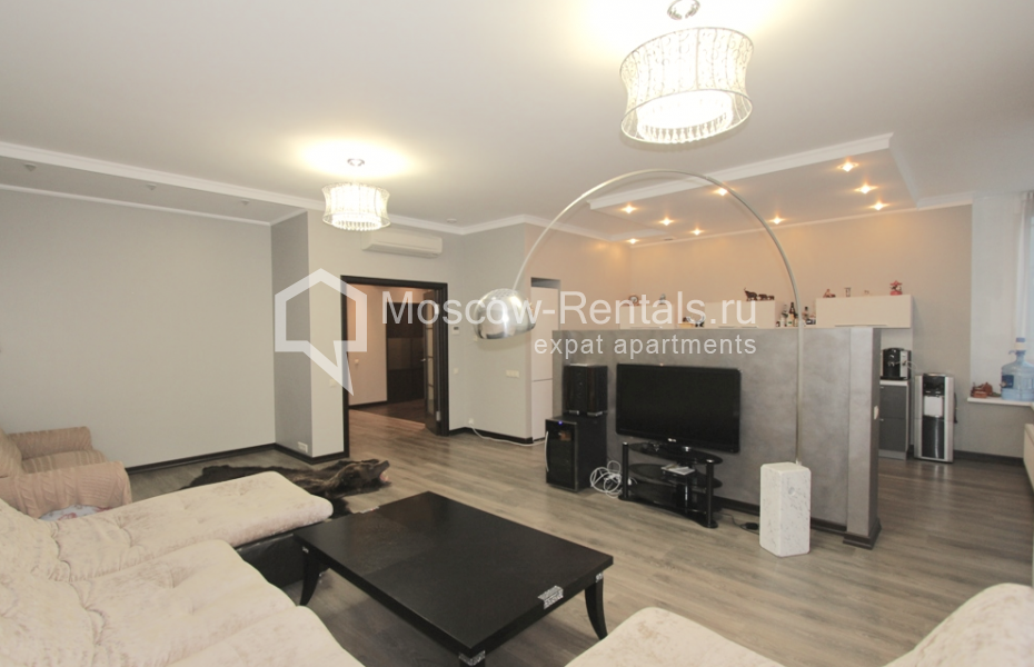 Photo #3 3-room (2 BR) apartment for <a href="http://moscow-rentals.ru/en/articles/long-term-rent" target="_blank">a long-term</a> rent
 in Russia, Moscow, Ozerkovskaya emb, 26