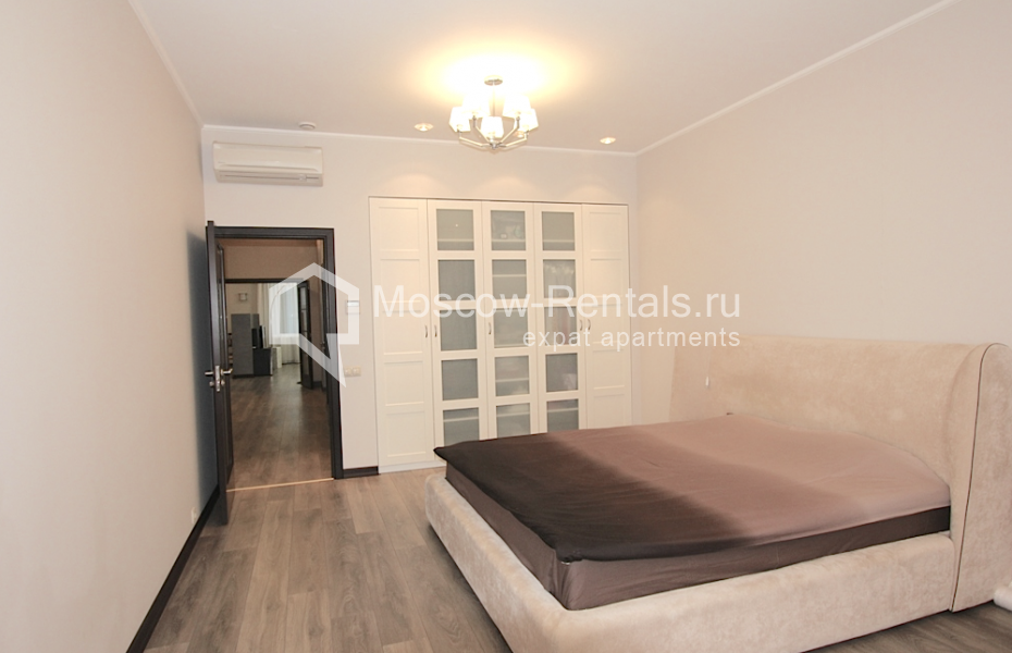 Photo #8 3-room (2 BR) apartment for <a href="http://moscow-rentals.ru/en/articles/long-term-rent" target="_blank">a long-term</a> rent
 in Russia, Moscow, Ozerkovskaya emb, 26