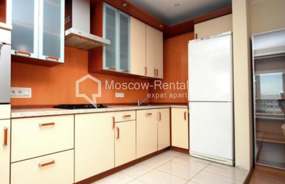 Photo #1 4-room (3 BR) apartment for <a href="http://moscow-rentals.ru/en/articles/long-term-rent" target="_blank">a long-term</a> rent
 in Russia, Moscow, Sadovaya-Spasskaya str, 19/1