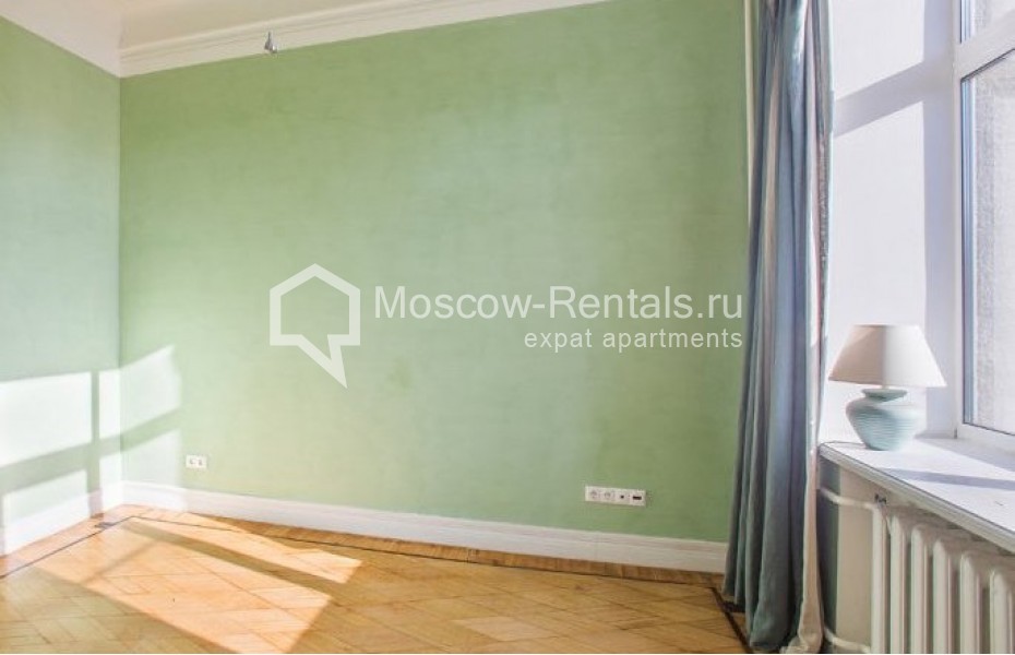 Photo #8 4-room (3 BR) apartment for <a href="http://moscow-rentals.ru/en/articles/long-term-rent" target="_blank">a long-term</a> rent
 in Russia, Moscow, Pechatnikov str, 26