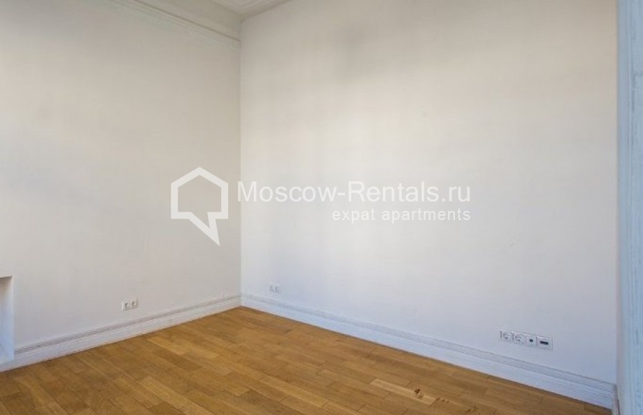 Photo #6 4-room (3 BR) apartment for <a href="http://moscow-rentals.ru/en/articles/long-term-rent" target="_blank">a long-term</a> rent
 in Russia, Moscow, Pechatnikov str, 26