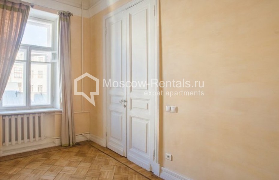 Photo #11 4-room (3 BR) apartment for <a href="http://moscow-rentals.ru/en/articles/long-term-rent" target="_blank">a long-term</a> rent
 in Russia, Moscow, Pechatnikov str, 26