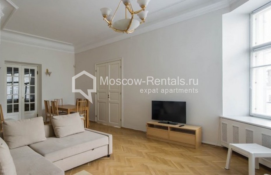 Photo #4 5-room (4 BR) apartment for <a href="http://moscow-rentals.ru/en/articles/long-term-rent" target="_blank">a long-term</a> rent
 in Russia, Moscow, Zhukovskogo str, 5
