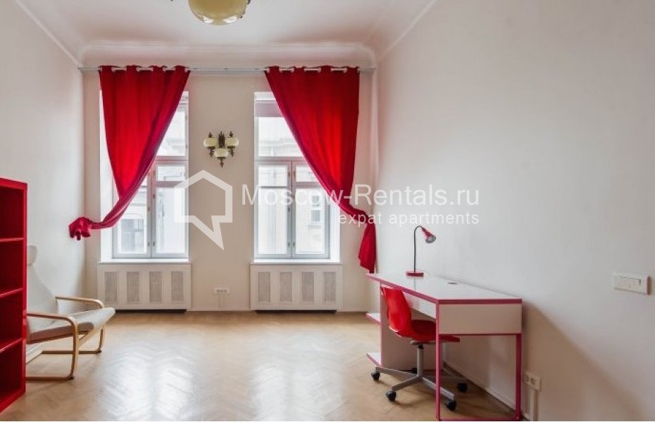 Photo #15 5-room (4 BR) apartment for <a href="http://moscow-rentals.ru/en/articles/long-term-rent" target="_blank">a long-term</a> rent
 in Russia, Moscow, Zhukovskogo str, 5